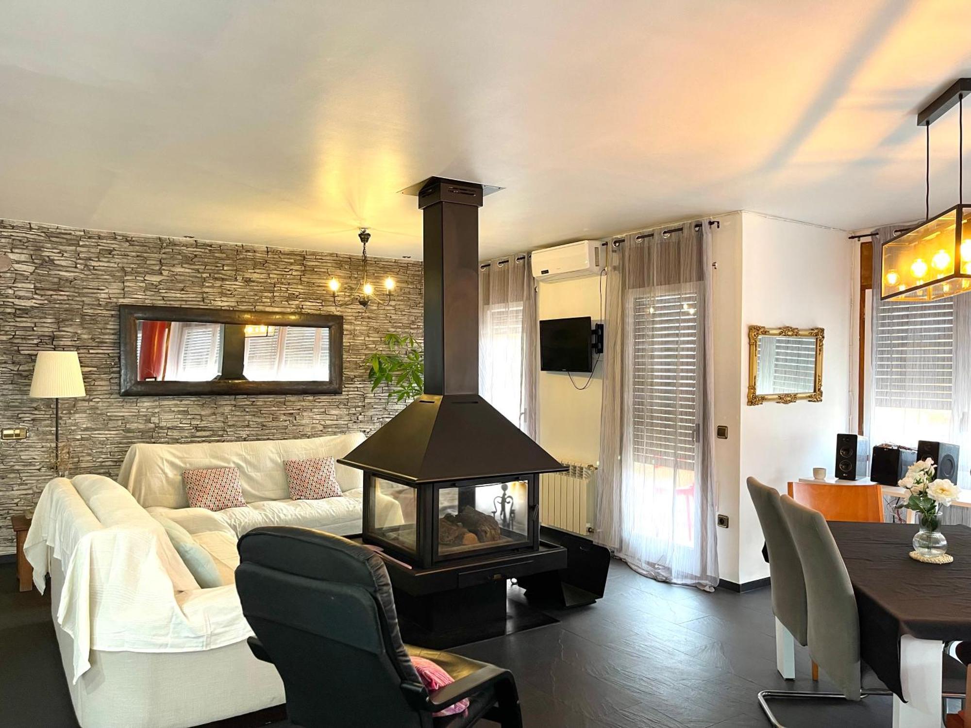 Alojamiento Turistico Casa Ela L'Aldea Exteriör bild